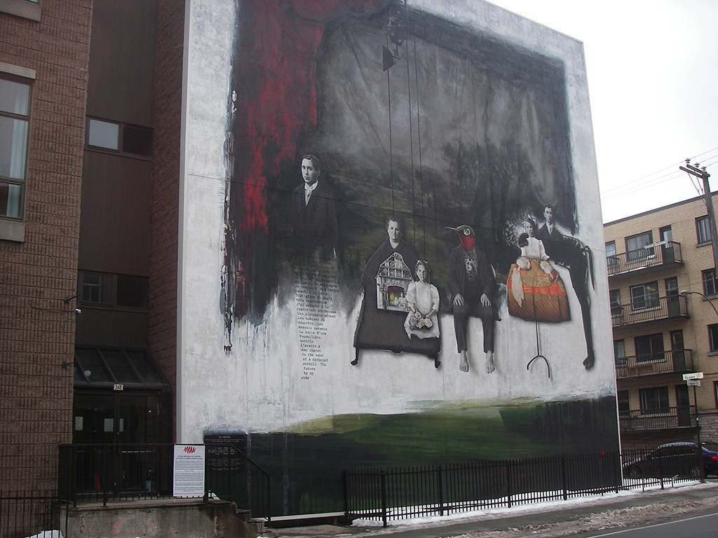 Murale située au 360, rue Laurier Est