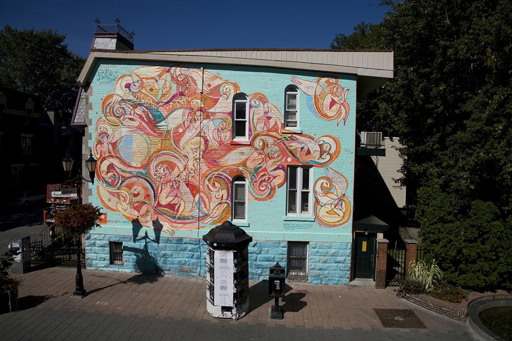 Murale située au 3 601, rue De Bullion (coin Prince-Arthur)